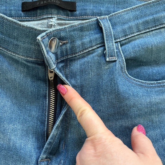 J Brand Maria High Rise High Waisted Skinny Stretchy Jeans in Heart Size 30 - Picture 9 of 14